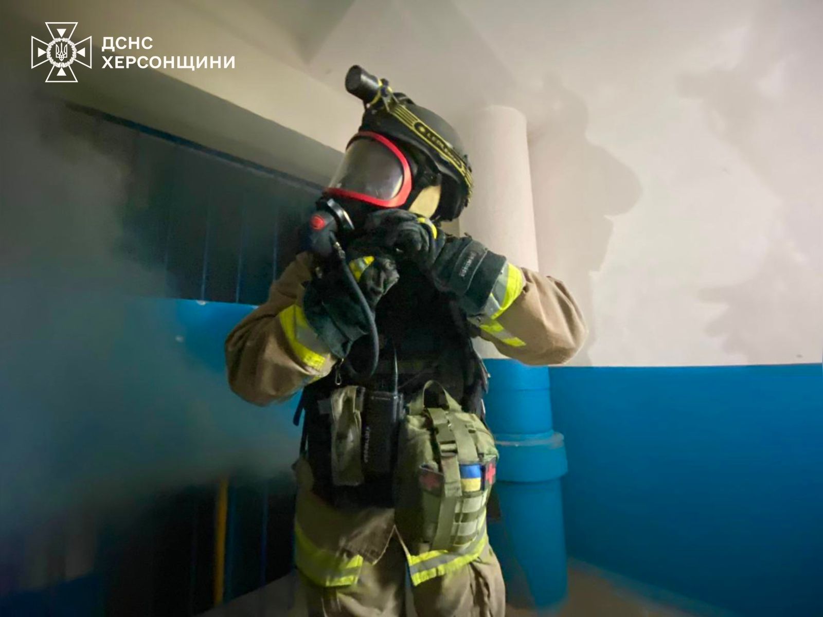 Херсон: обстріл спричинив пожежу в багатоповерхівці