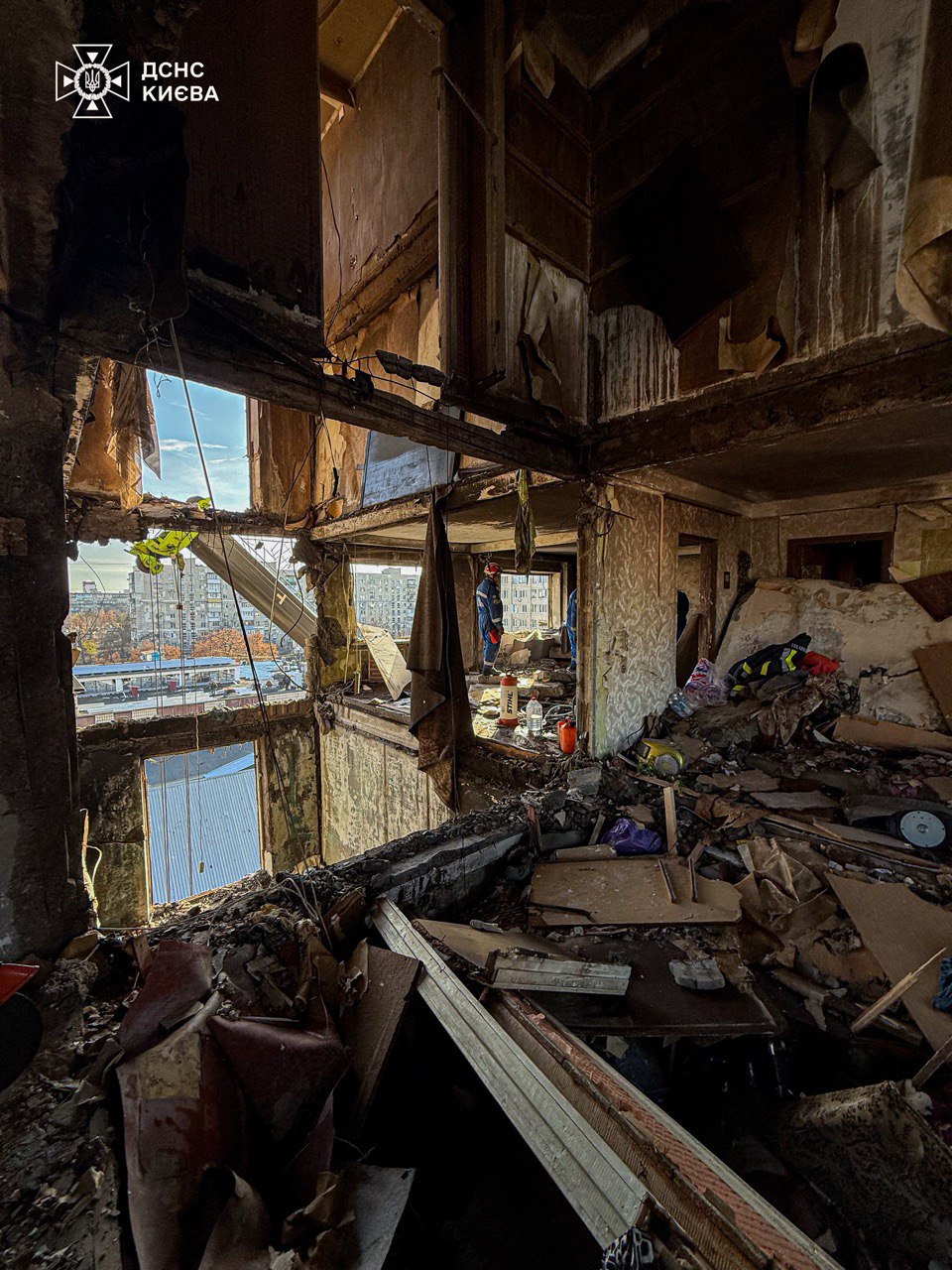 Наслідки удару та руйнування в місті