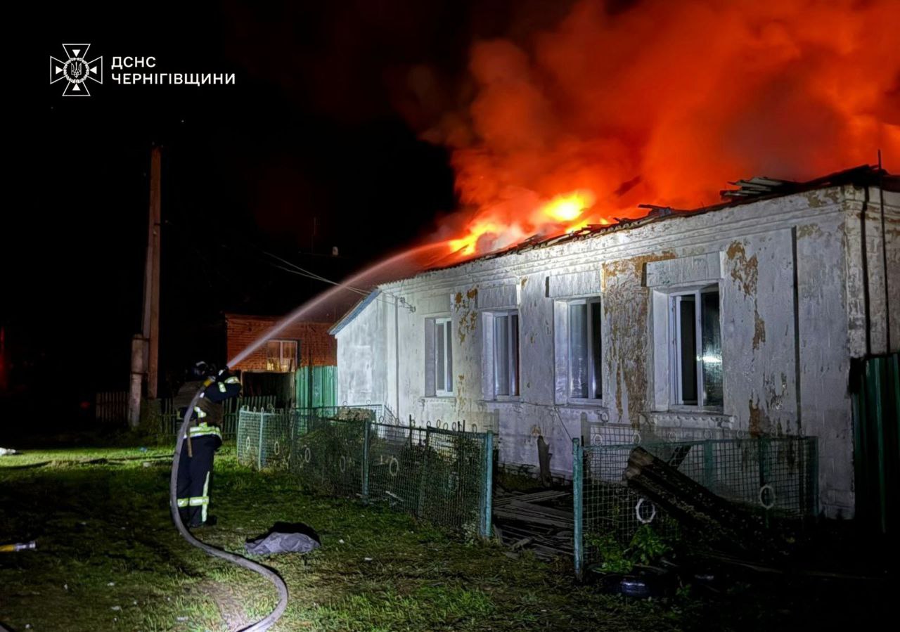 Нічний удар дрона по будинку Семенівки