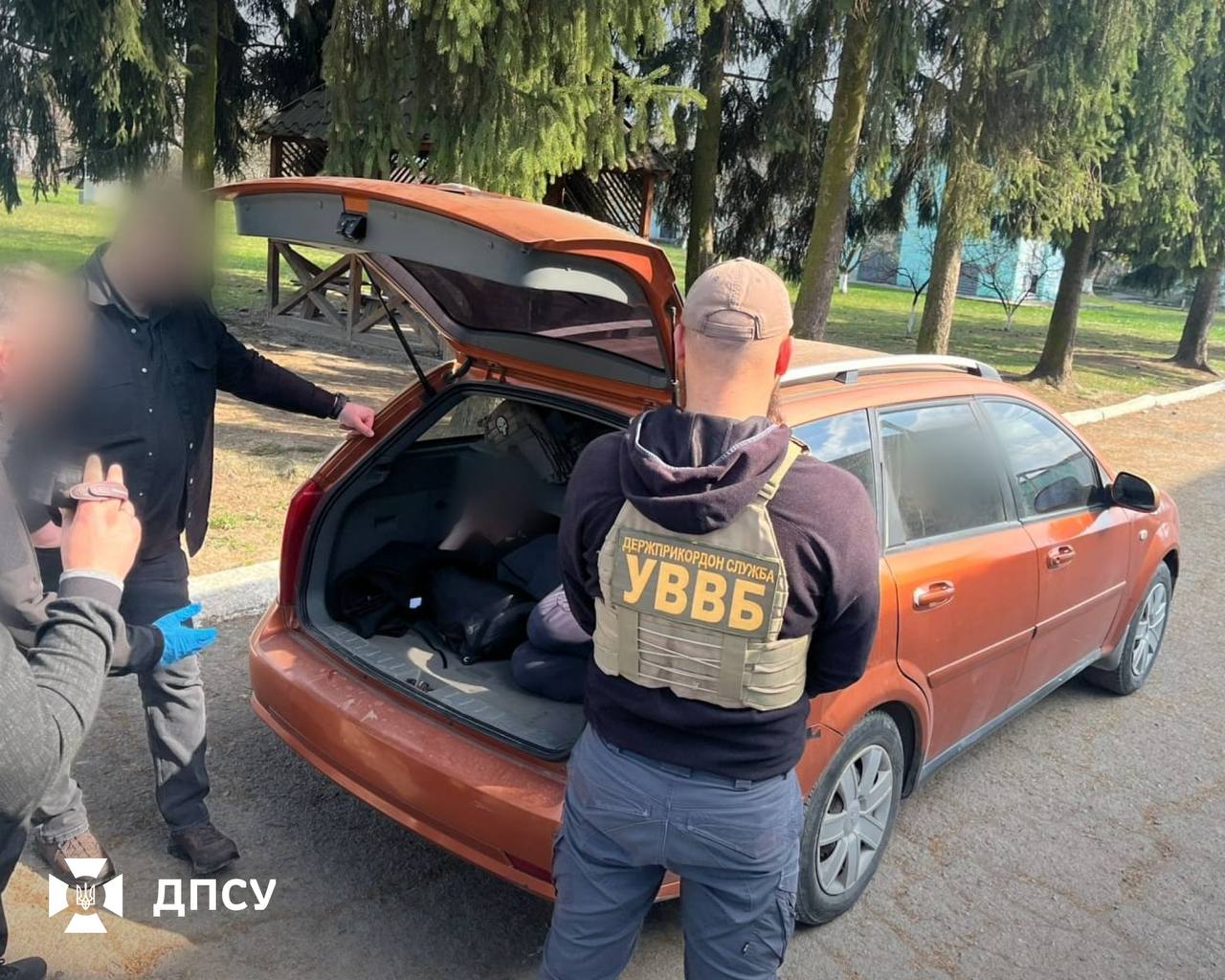 На Закарпатті затримали ділка за хабар прикордоннику