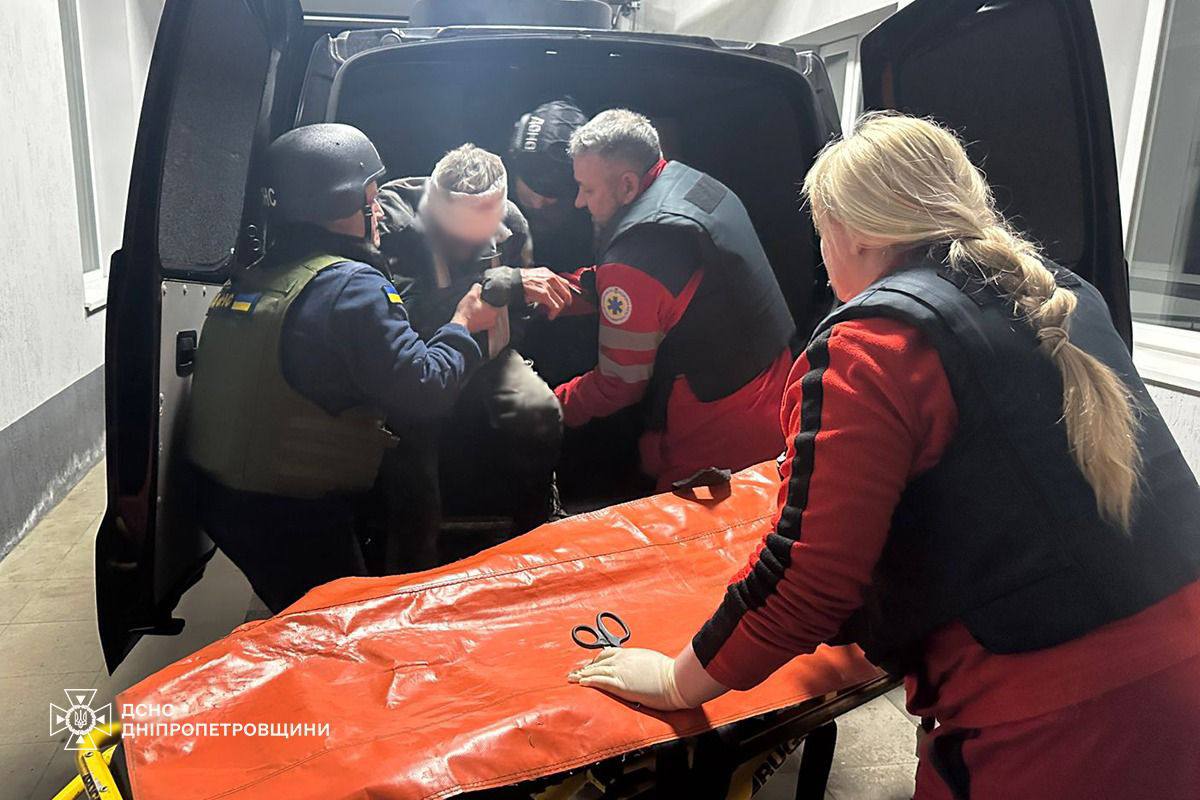 Російські атаки на Дніпропетровщині: 6 постраждалих