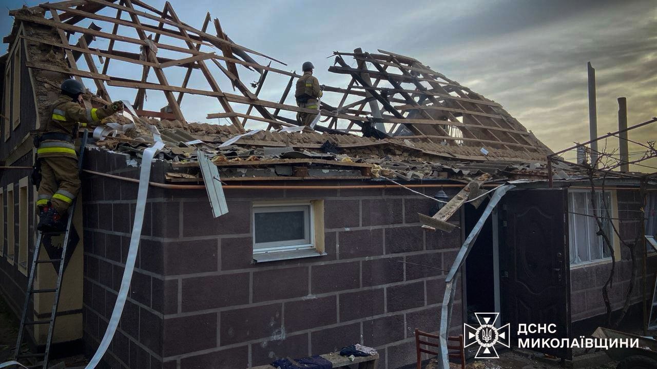 Двоє жінок постраждали через падіння уламків БпЛА