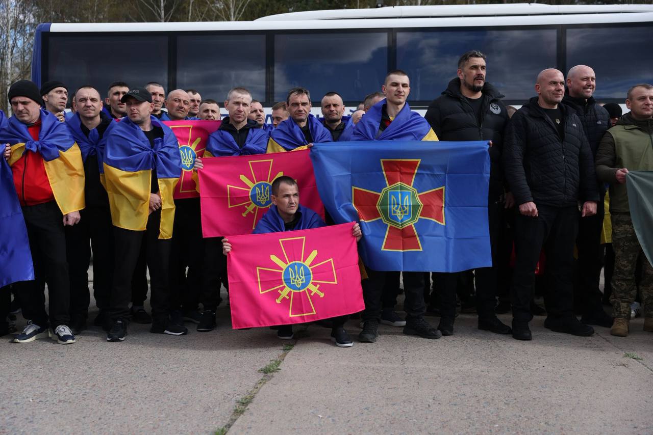 193 захисники повернулися з обміну