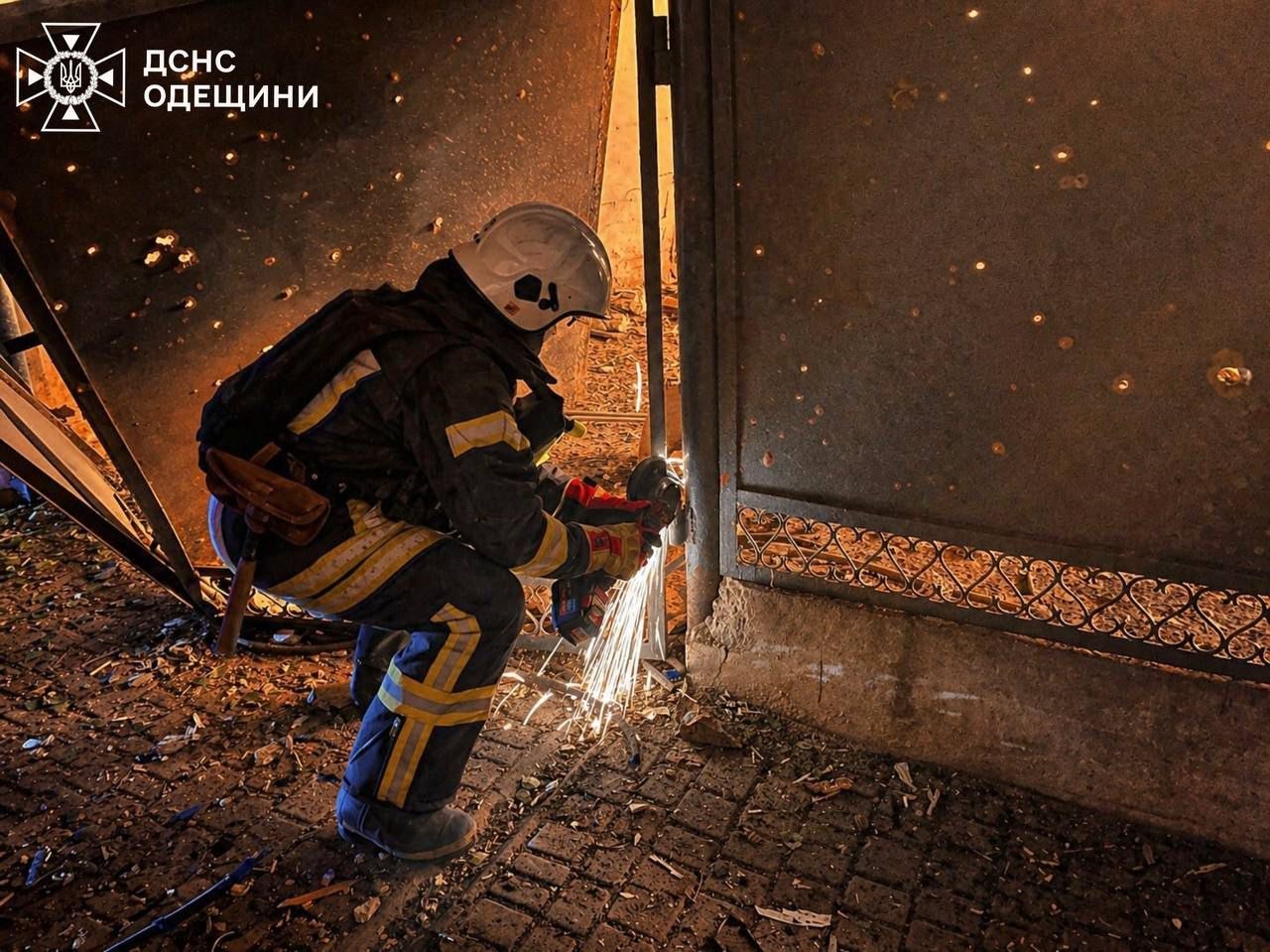 Росія знову атакувала Одещину: пожежі та евакуація