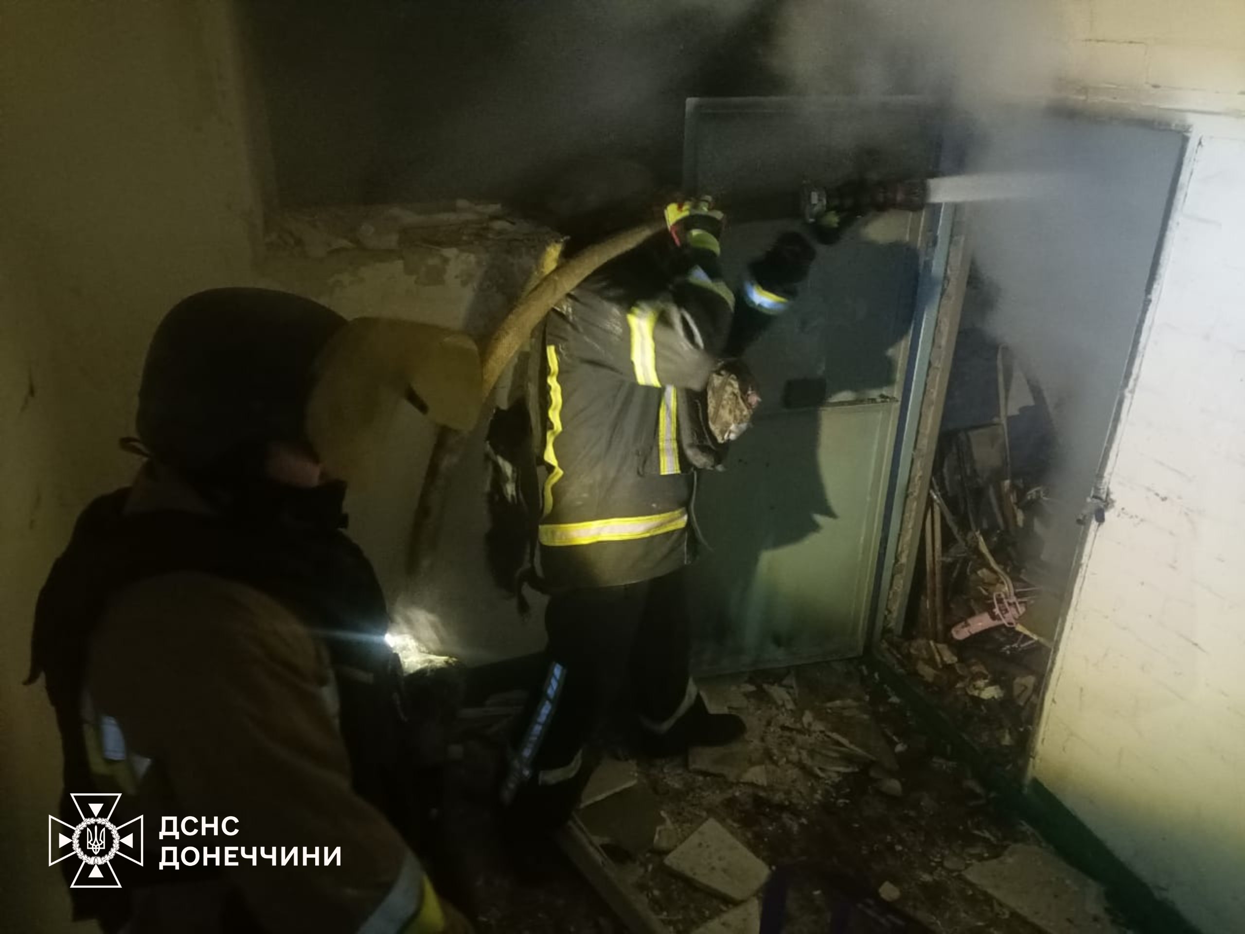 Донеччина: пожежа після удару БпЛА у Краматорську