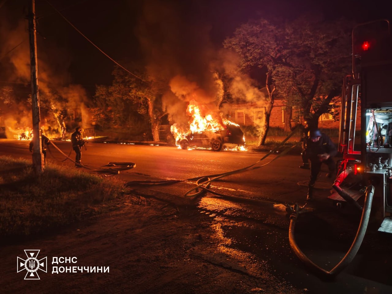 Рятувальники Донеччини ліквідували пожежі через обстріли