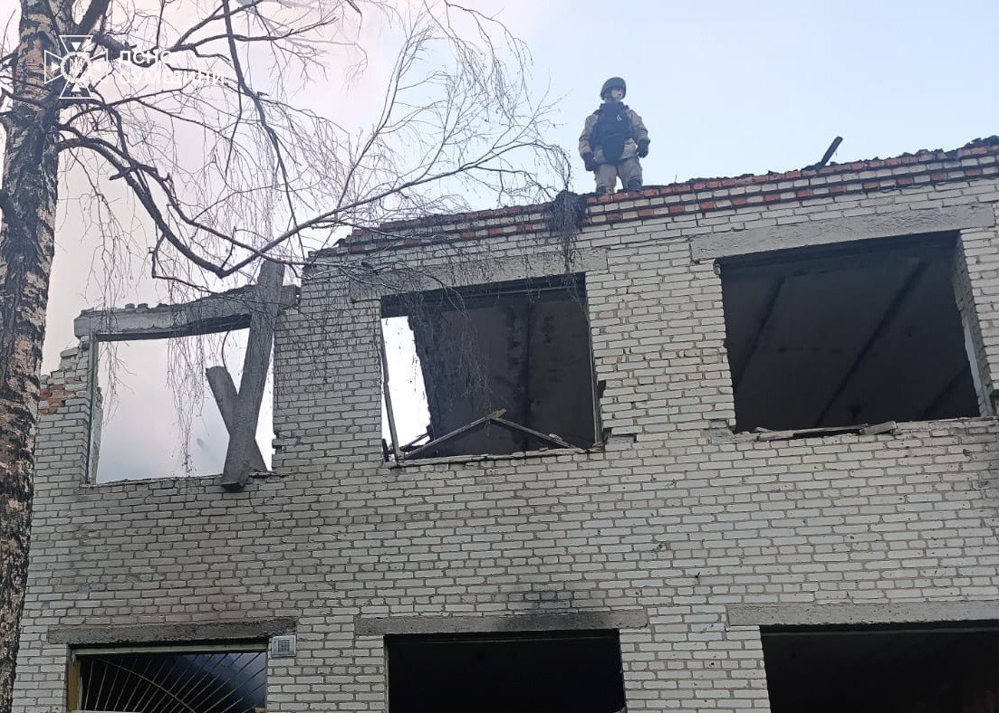 Пожежі внаслідок атаки БпЛА на Шосткинський район