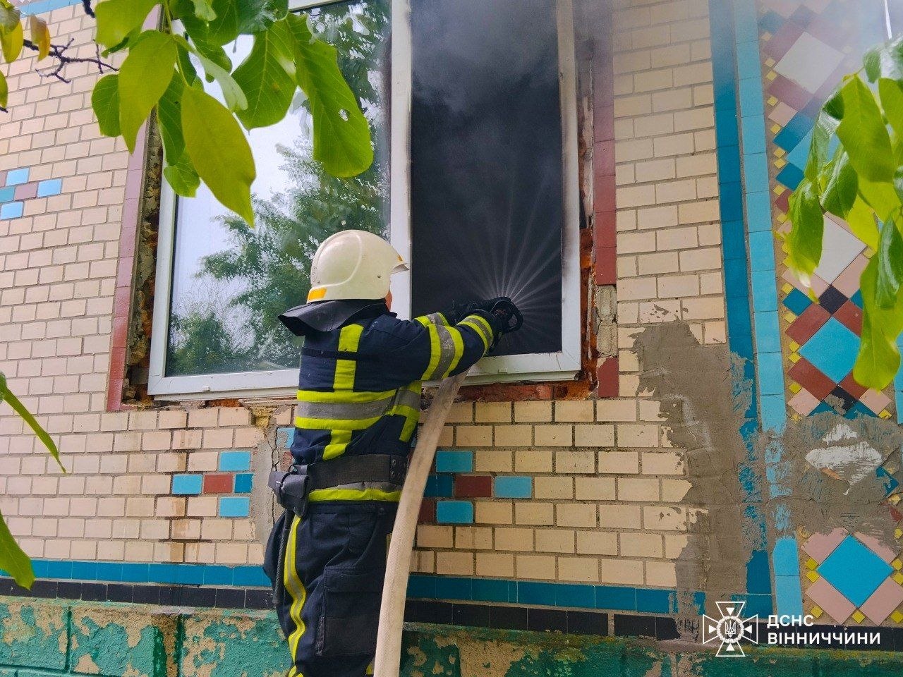 11-річний хлопчик підпалив речі в будинку