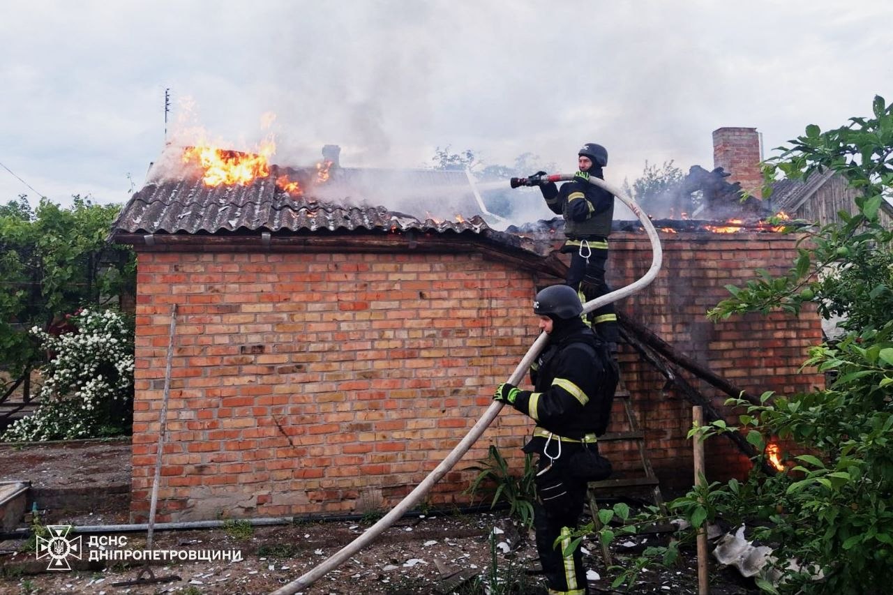Атаки РФ: пожежі та пошкодження в Дніпропетровщині