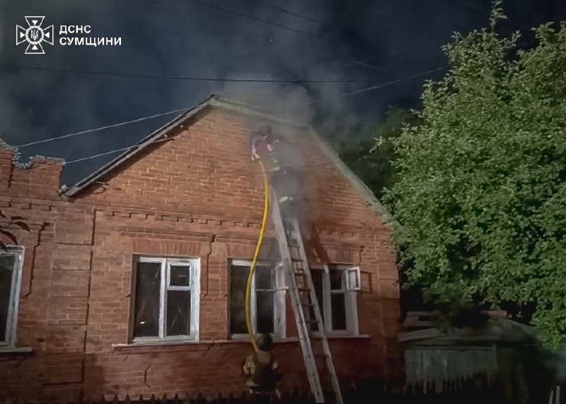 У Сумах російські війська завдали удару, двоє поранені