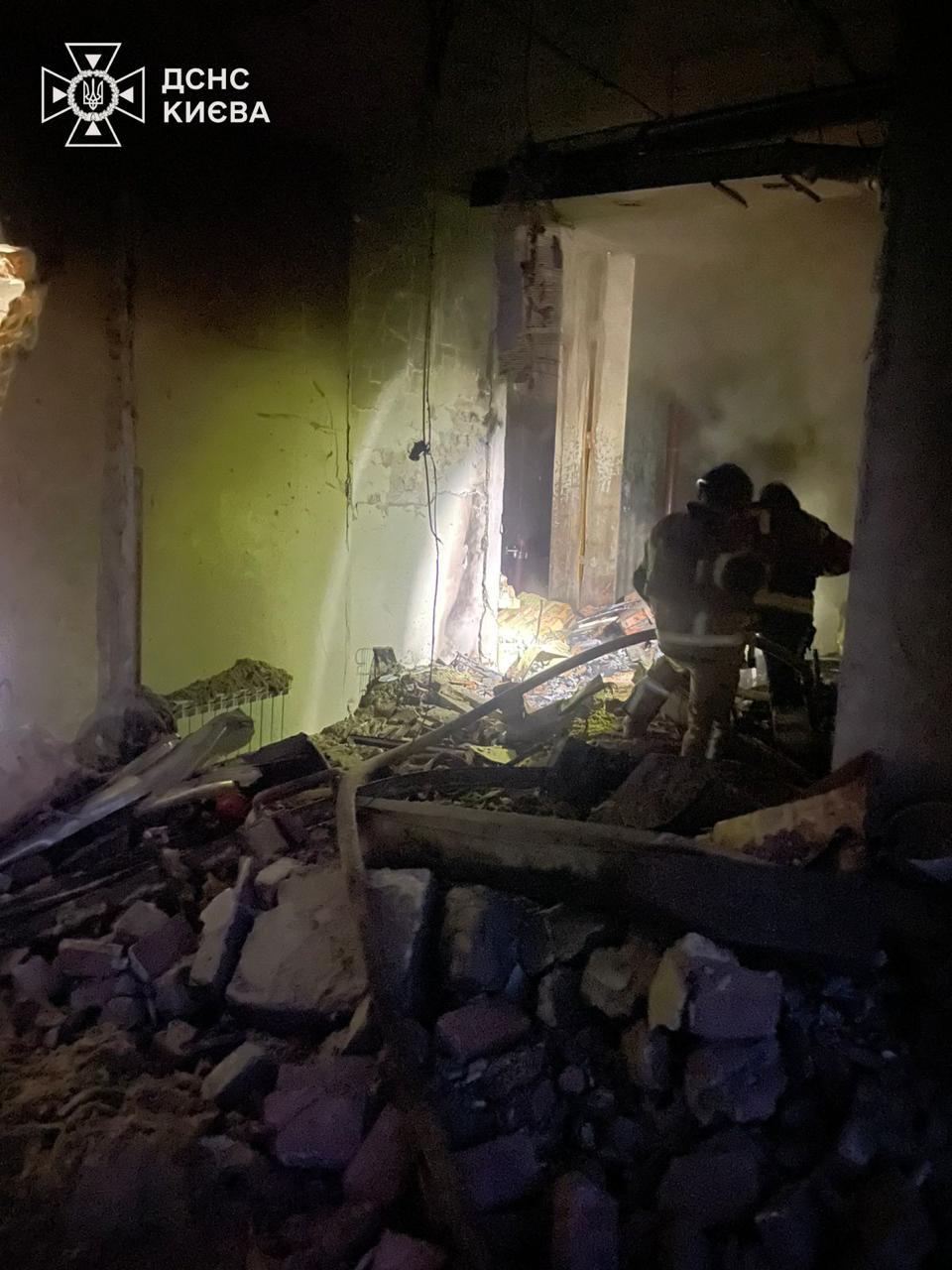 Київ: попередньо 4 загинули, 23 постраждали
