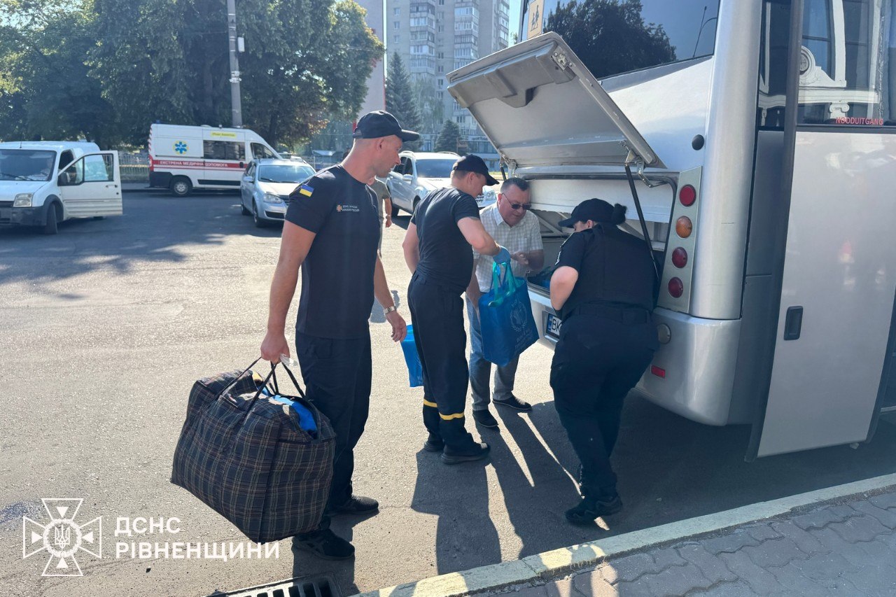 Рівненщина зустріла черговий евакуаційний потяг зі сходу України