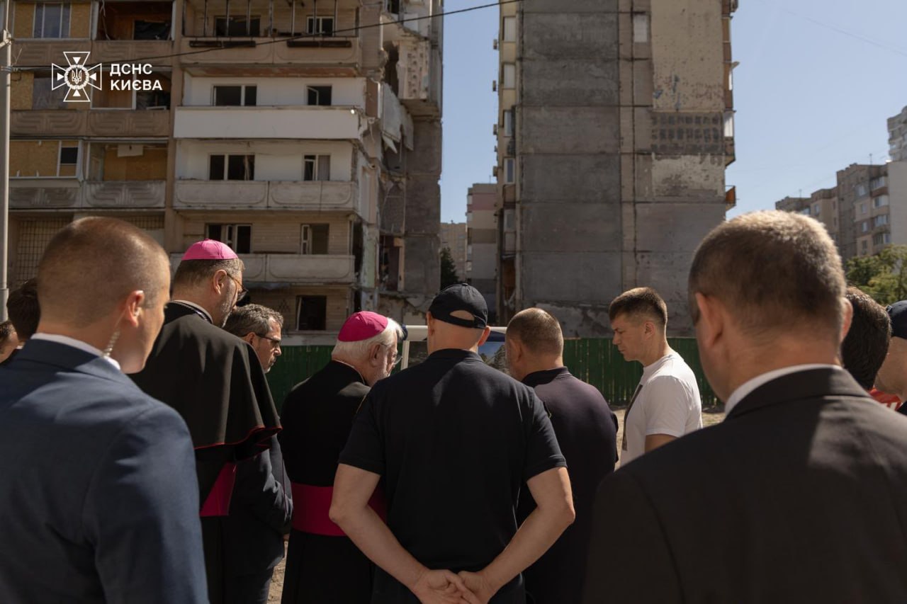 Візит Ґаллаґера до місця ракетного удару