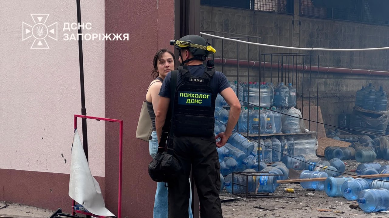Запоріжжя: 1 загибла та 10 поранених від авіаударів