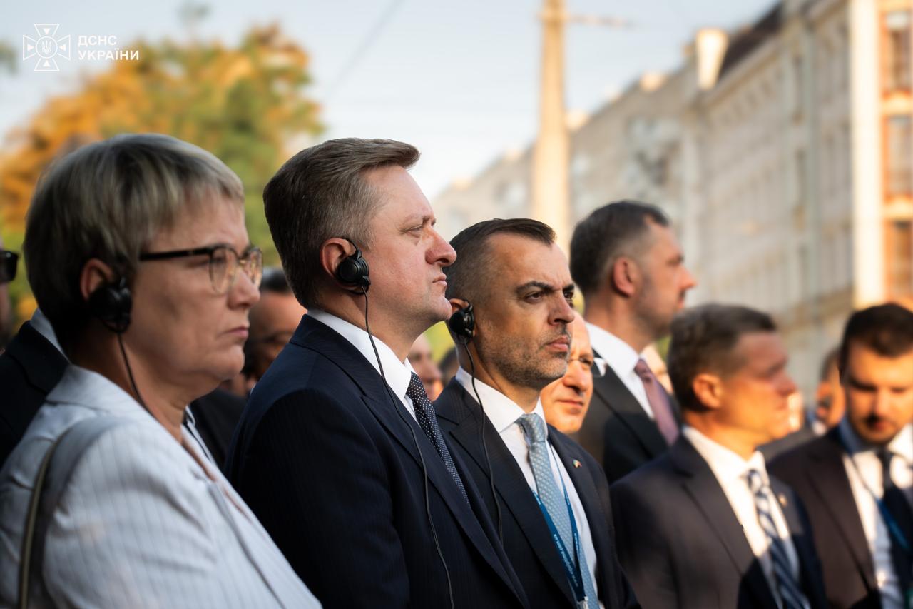 Візит голови ДСНС до місць ударів біля метро «Лук'янівська»
