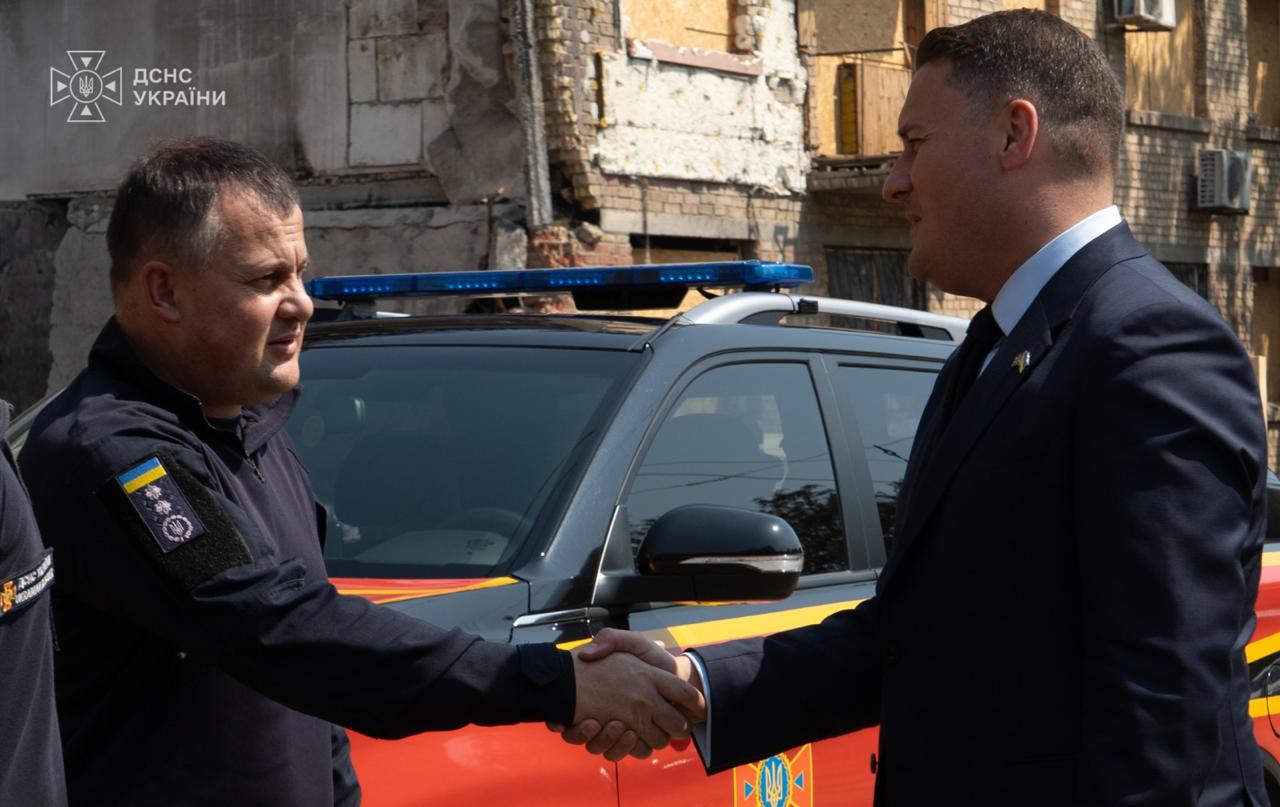 Даник відвідав місця російських ударів у Києві