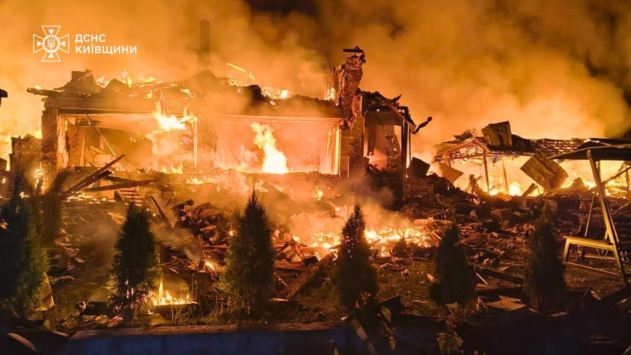 Удари дронів у Пухівці: троє загиблих
