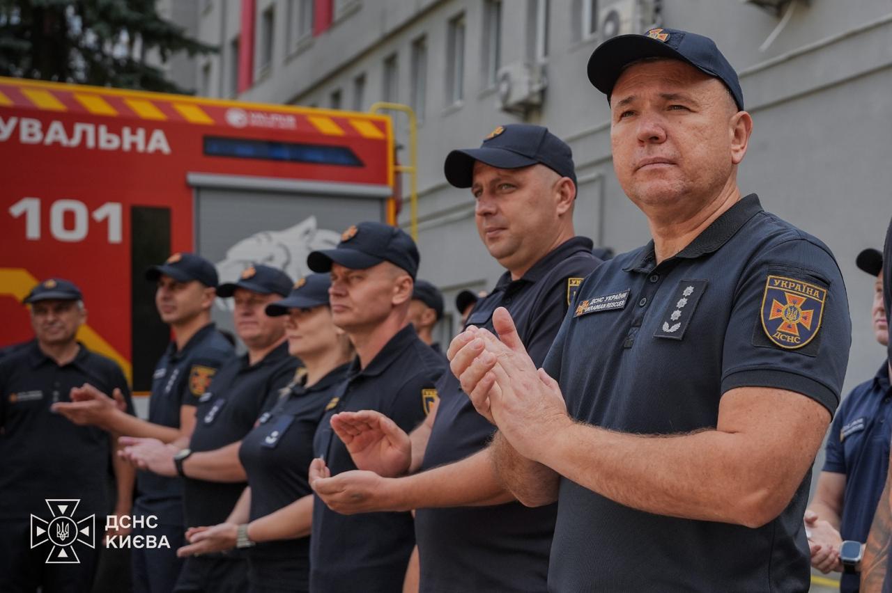66 рятувальників ДСНС: нагороди до Дня Незалежності