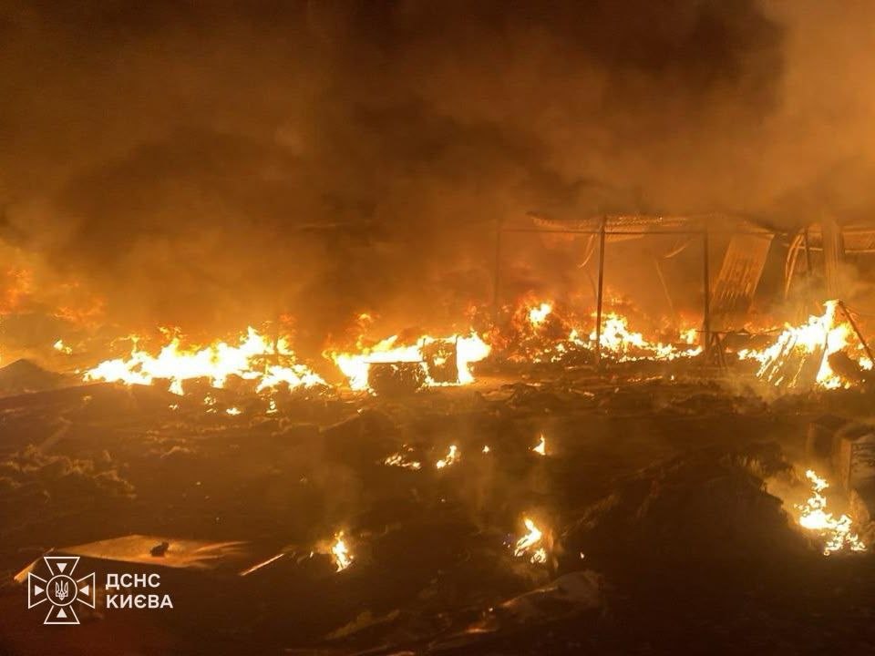 Обстріл Києва: шестеро постраждалих, 13 врятували