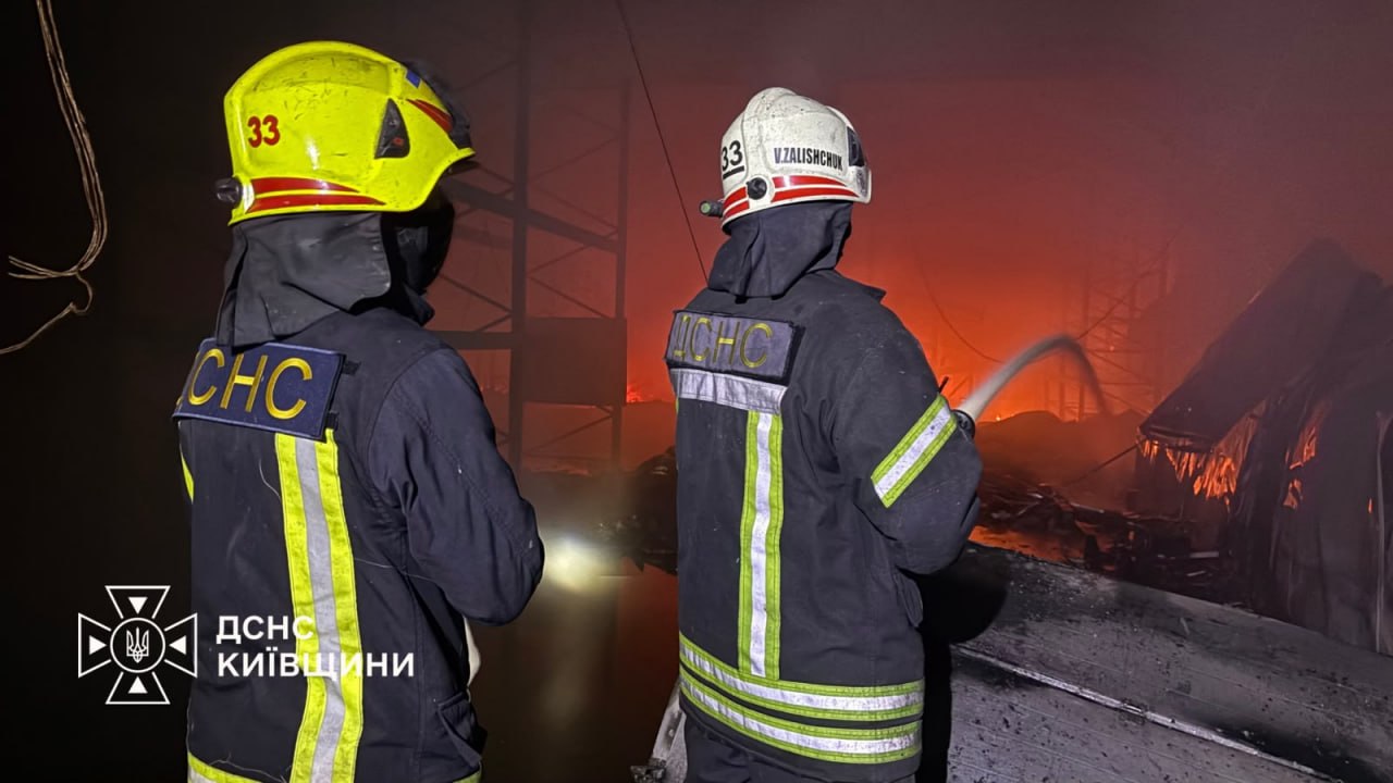 Пожежа складської будівлі на Київщині