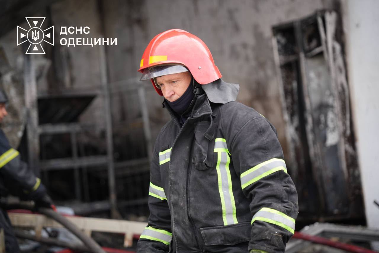 Удар РФ по виробничій будівлі на Одещині