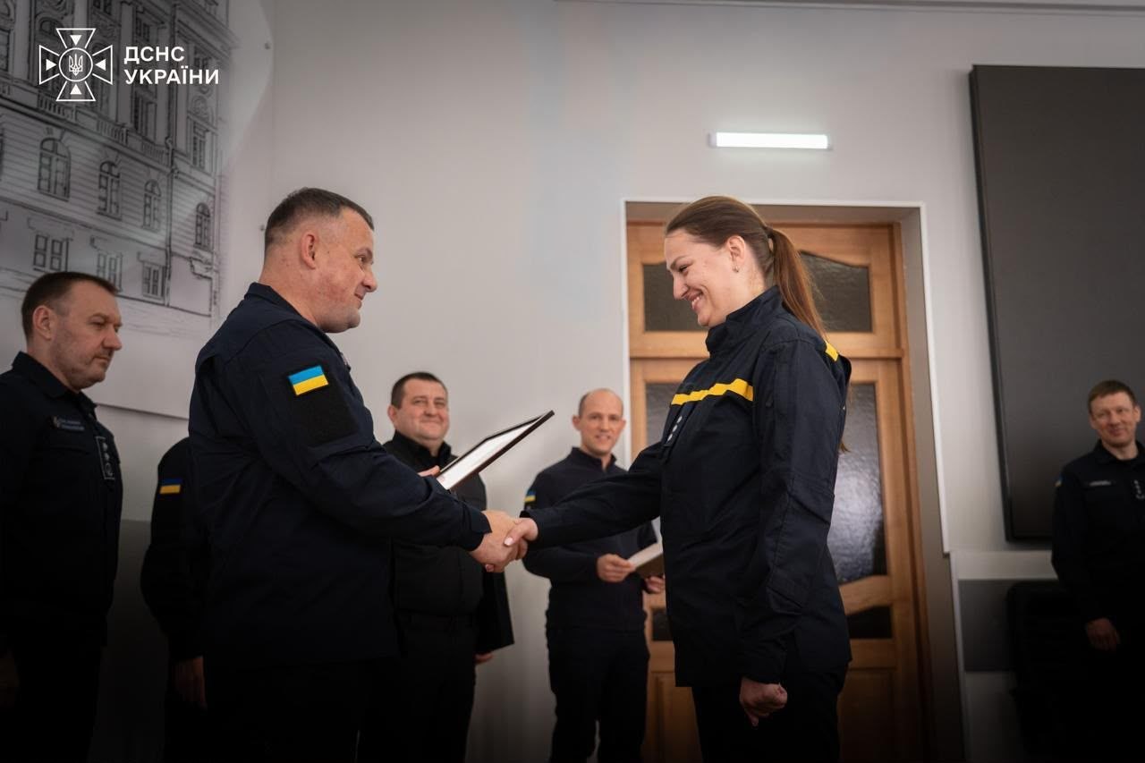 ДСНС відзначила рятувальників у День захисників