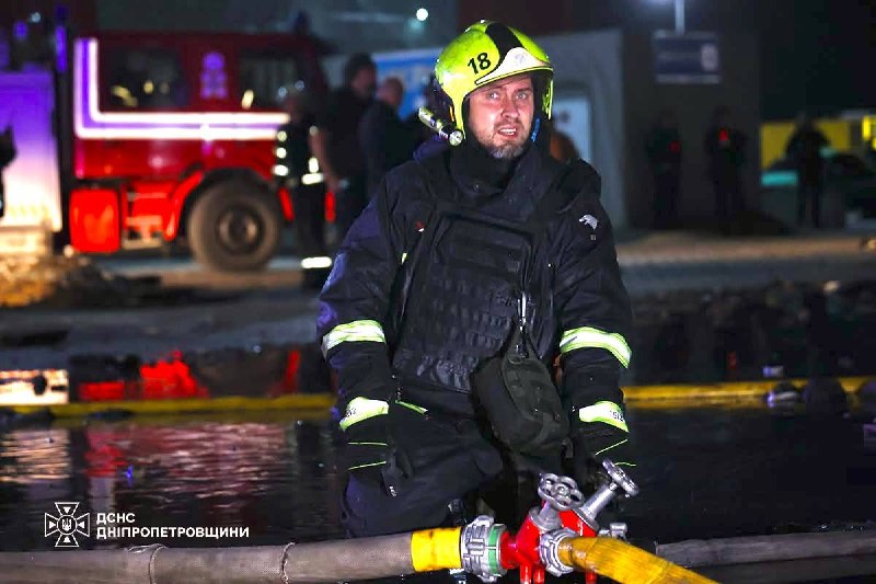 Росіяни повторно вдарили по рятувальниках у Дніпровському районі