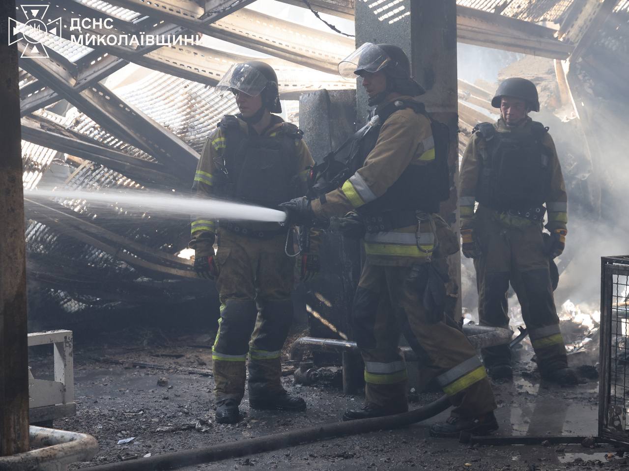 Миколаїв: ліквідували пожежу терміналу після атаки БпЛА